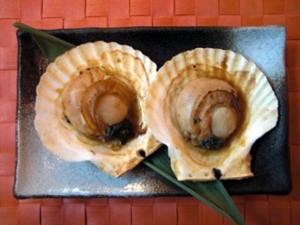 ホタテ貝のバター醤油焼き